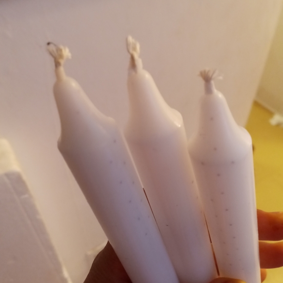 ~Free Add on~ Free with purchase 3 candles New - Picture 4 of 4